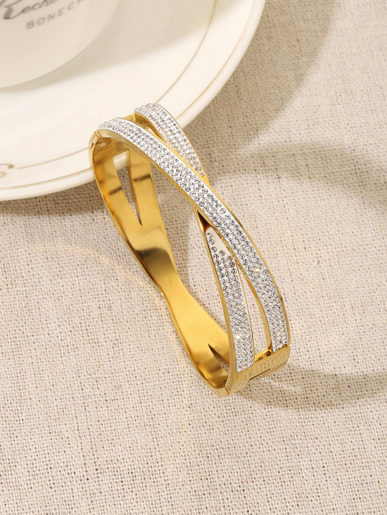 Golden Plated Titanium Steel Circle Bangle With Electroplated Inlay Craft In Gold