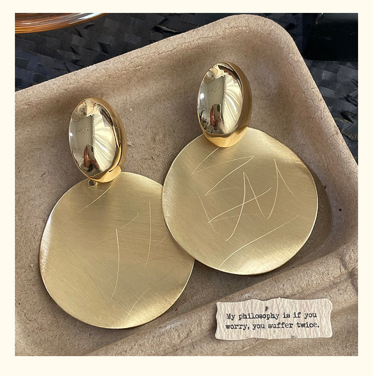 Exaggerated Round Stud Earrings For Women In Electroplated Alloy Featuring A Stylish Design