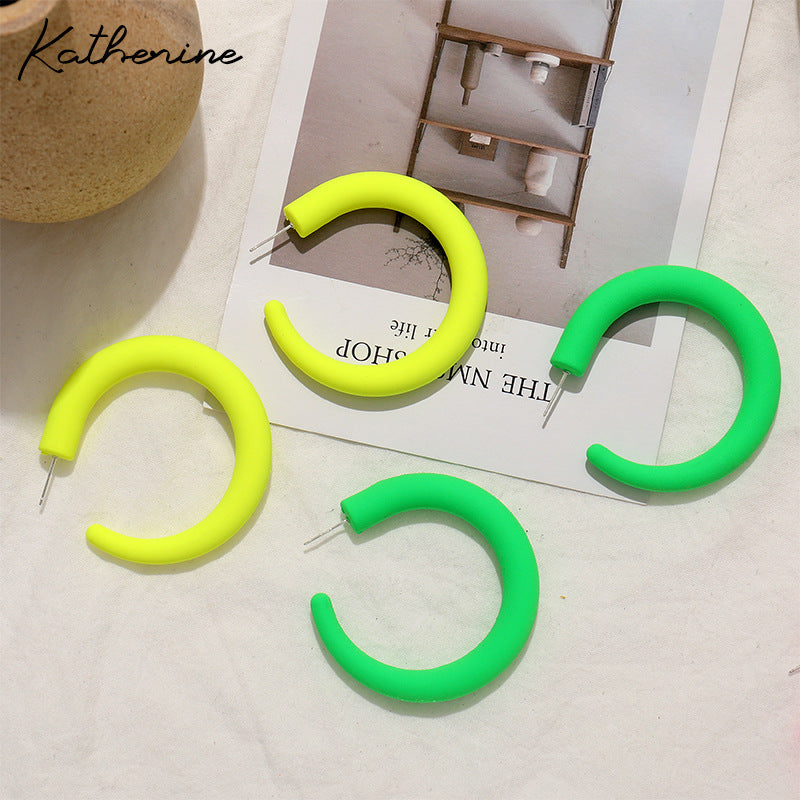 Exaggerated Fluorescent Green Acrylic Candy Earrings For Women With Stoving Varnish Finish