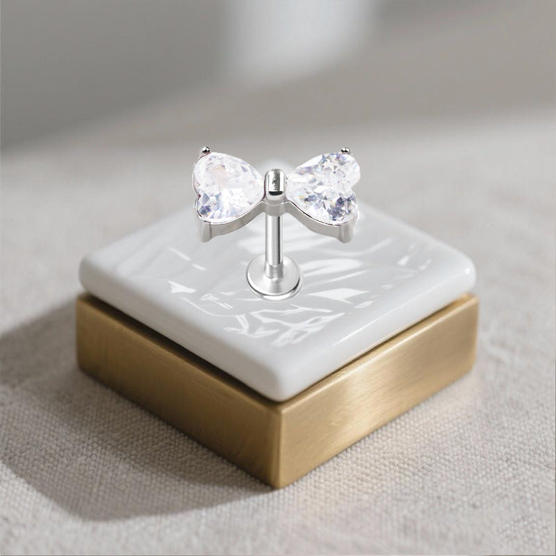 Three-dimensional Flowers Titanium Steel Lip Ring With Platinum Plating And Zircon Inlay, 1 PCS Package, Unisex