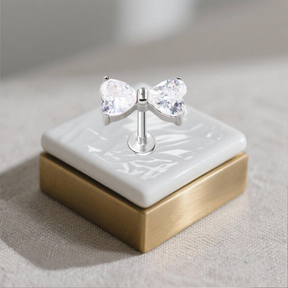 Three-dimensional Flowers Titanium Steel Lip Ring With Platinum Plating And Zircon Inlay, 1 PCS Package, Unisex