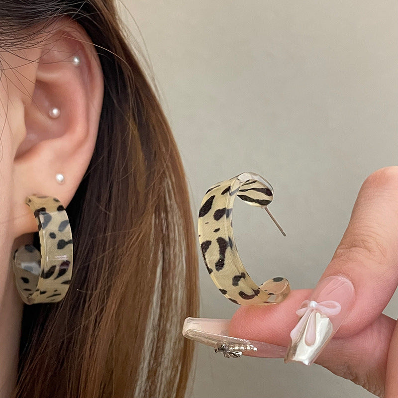 Leopard Print Earrings For Women In Simple Style, Made Of Acrylic With Stoving Varnish Finish