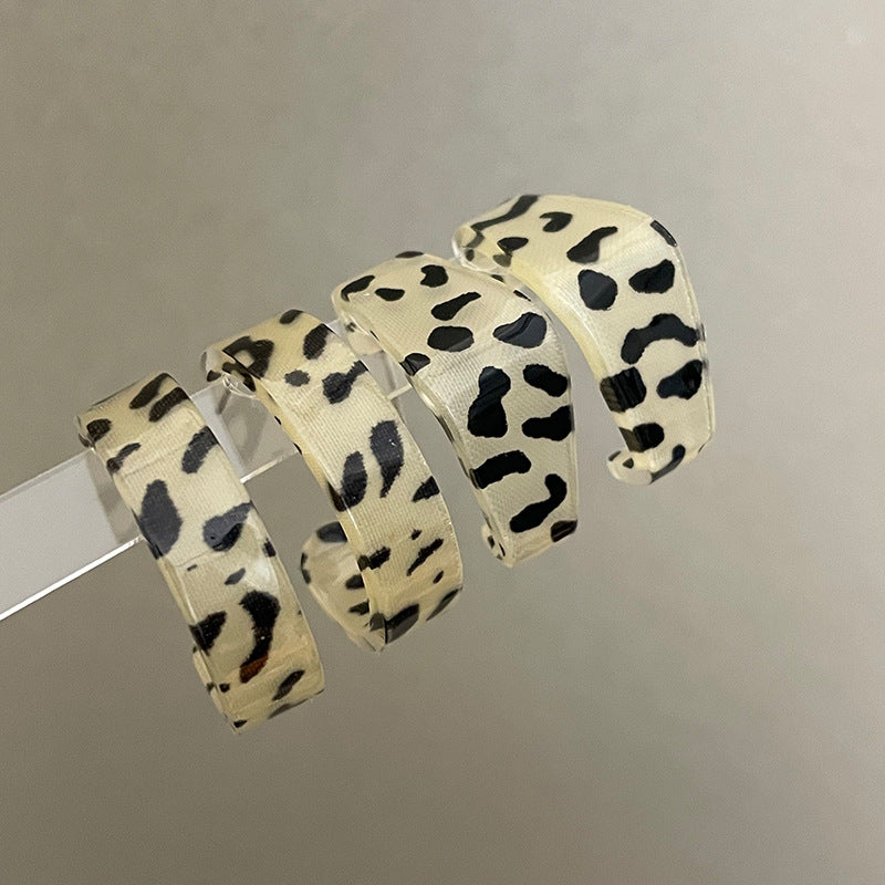 Leopard Print Earrings For Women In Simple Style, Made Of Acrylic With Stoving Varnish Finish