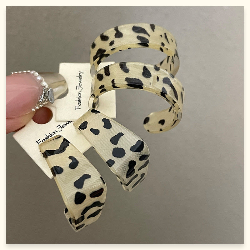 Leopard Print Earrings For Women In Simple Style, Made Of Acrylic With Stoving Varnish Finish