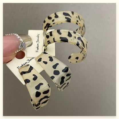 Leopard Print Earrings For Women In Simple Style, Made Of Acrylic With Stoving Varnish Finish