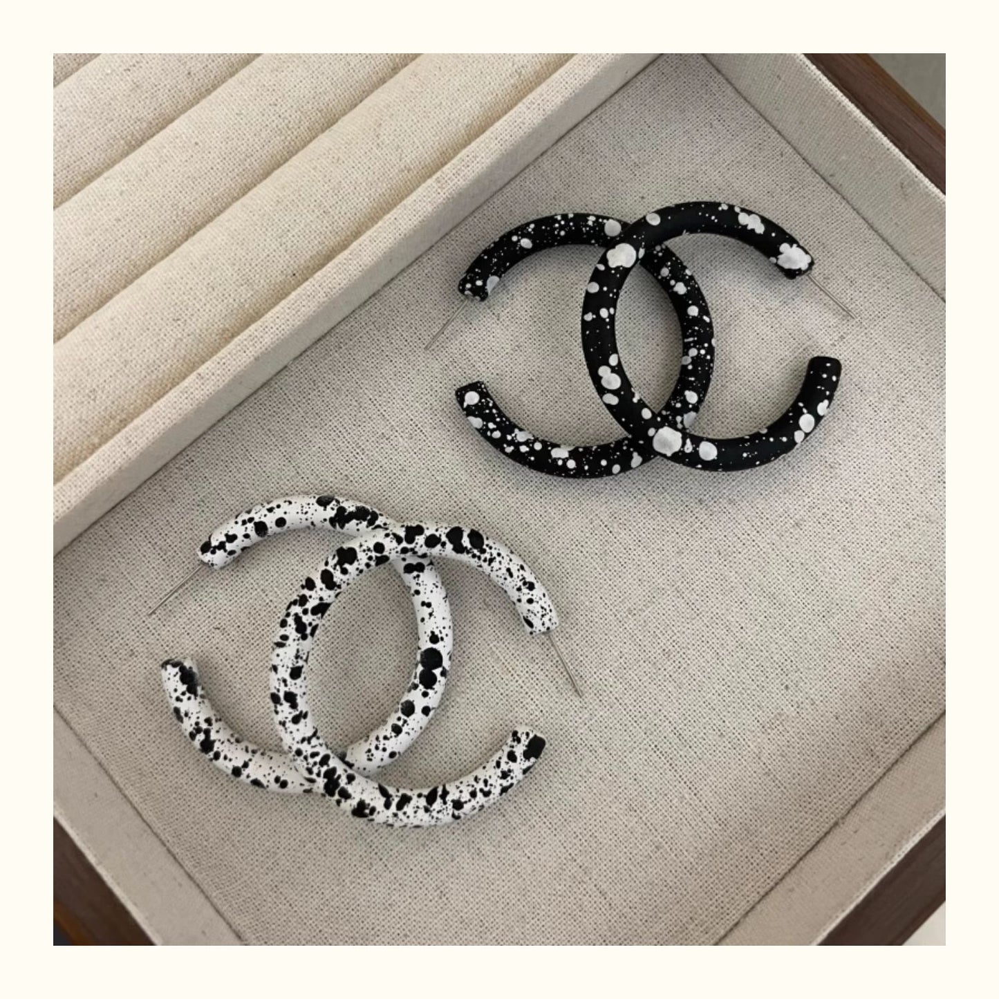 Spot For Exaggerated Acrylic Earrings With Stoving Varnish In White And Black