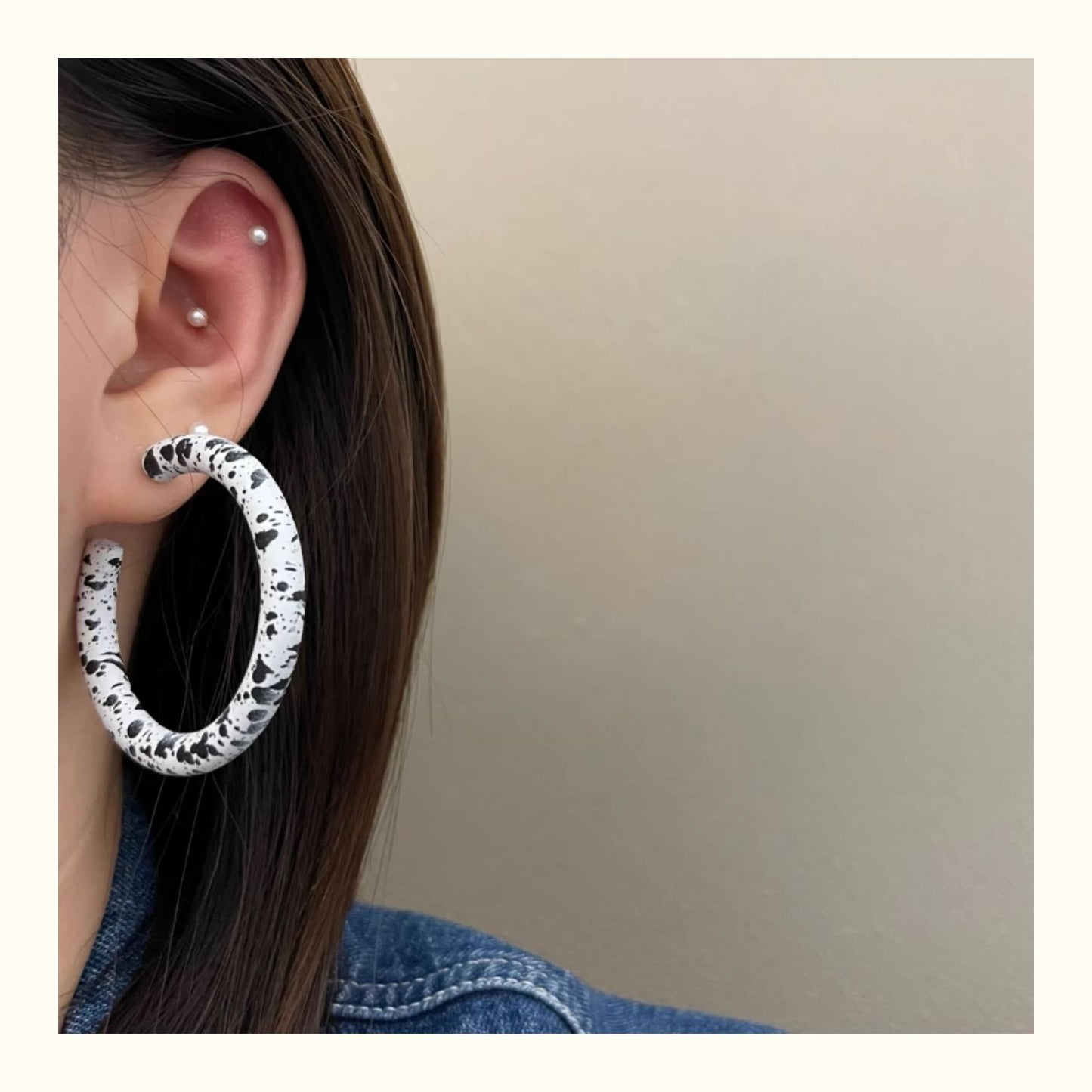 Spot For Exaggerated Acrylic Earrings With Stoving Varnish In White And Black