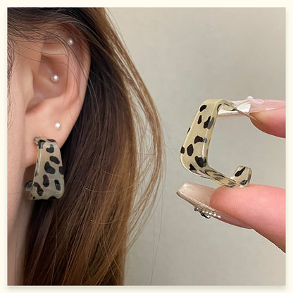 Leopard Print Earrings For Women In Simple Style, Made Of Acrylic With Stoving Varnish Finish