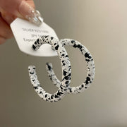 0685 Round White Snowflake Ink Earrings 925 Silver Needle