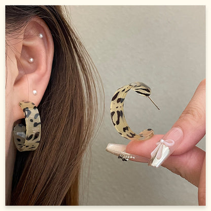 Leopard Print Earrings For Women In Simple Style, Made Of Acrylic With Stoving Varnish Finish