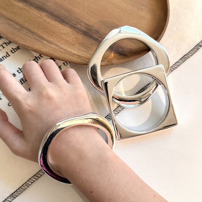 Square Resin Bangle For Women Featuring Silver Plated Electroplated Finish In Elegant Silver