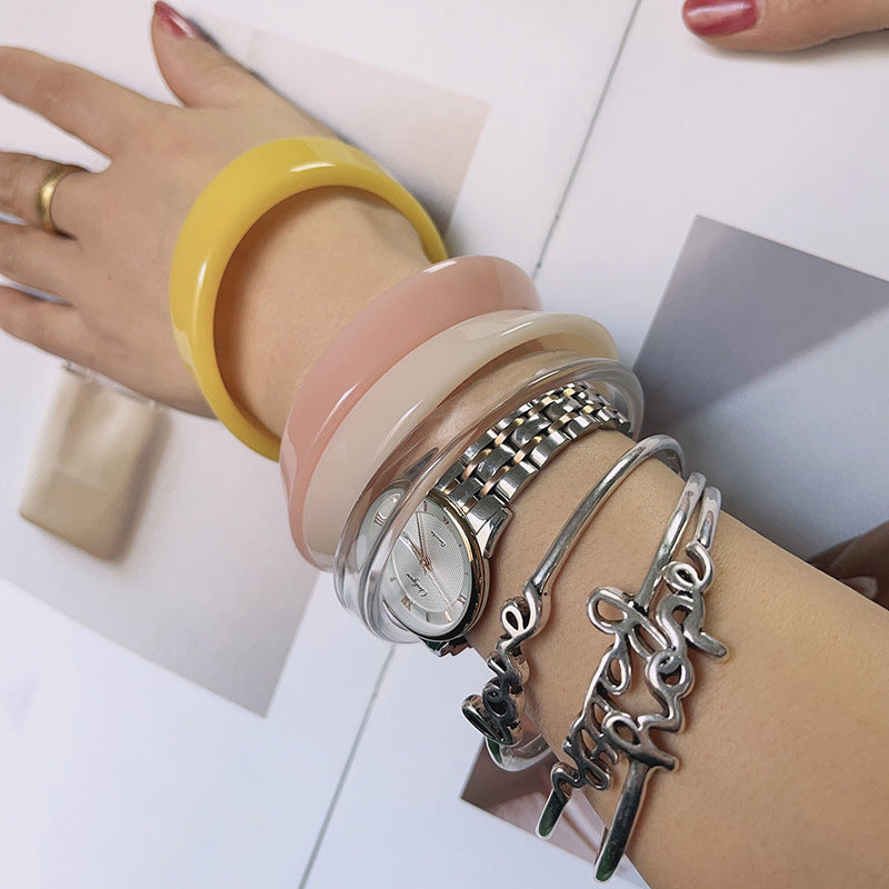 Sweet Round Acrylic Bangle For Women In Transparent Color