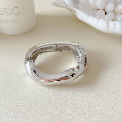 Exaggerated Geometric Bangle For Women In Golden Alloy Featuring Electroplated Finish