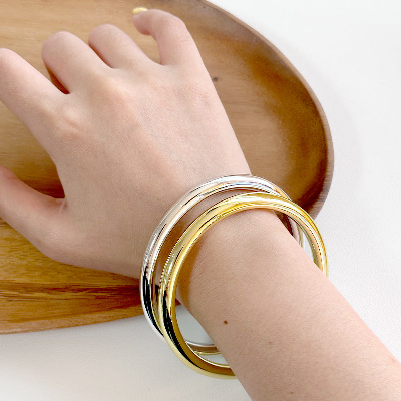 Handmade Round Resin Bangle For Women Featuring Golden Sequins Inlay
