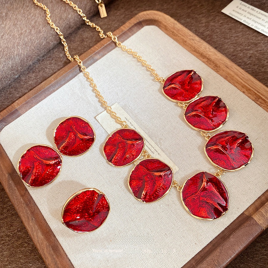 Retro Golden Jewelry Set Featuring Round Pattern, Alloy Material, And Enamel Craftsmanship