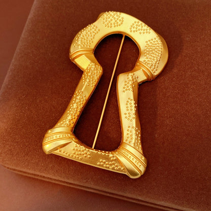 Golden Alloy Pin Featuring Durable Material And Stylish Design