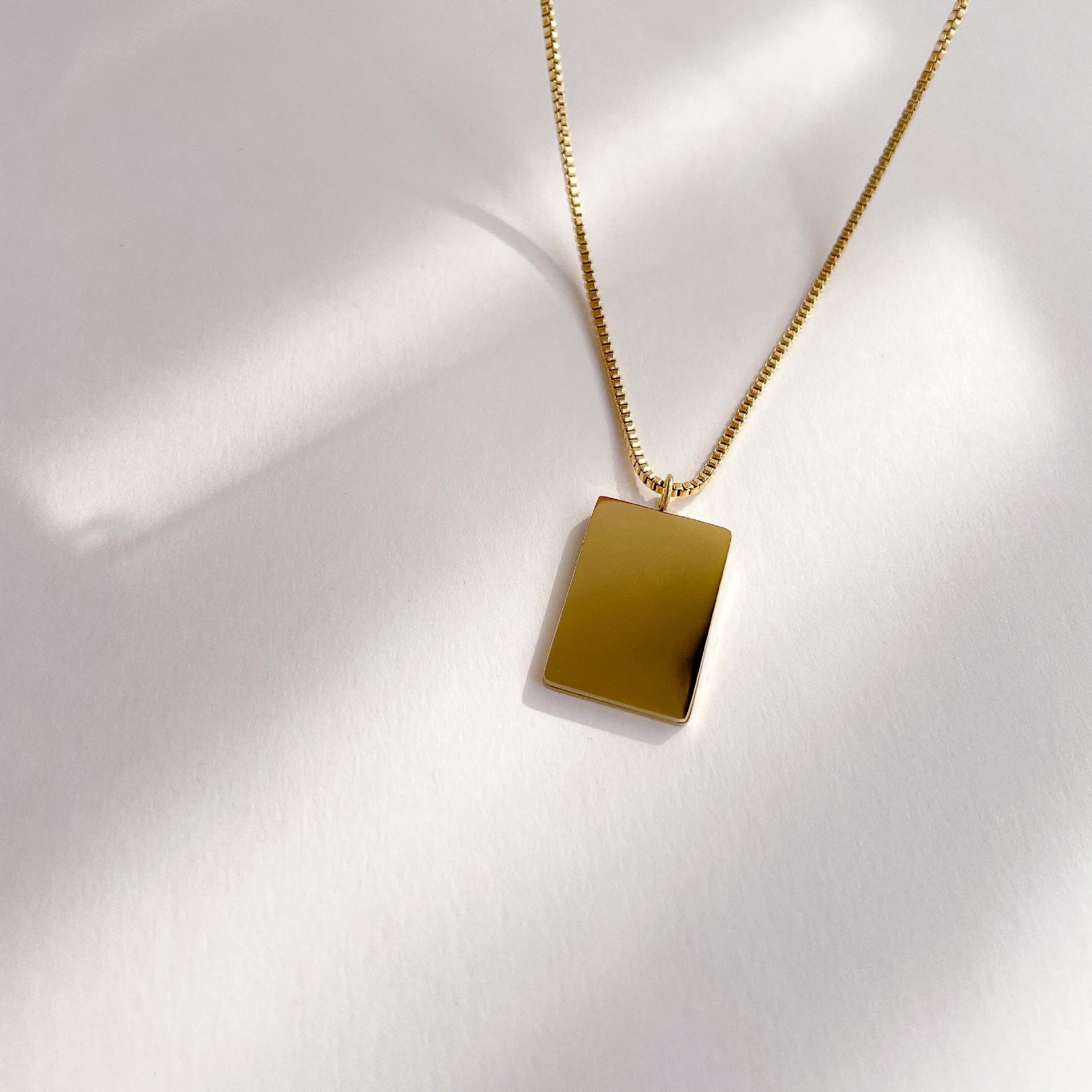 Clouds Necklace For Women Featuring Electroplated 304 Stainless Steel With 18K Real Gold Plated Cable Chain
