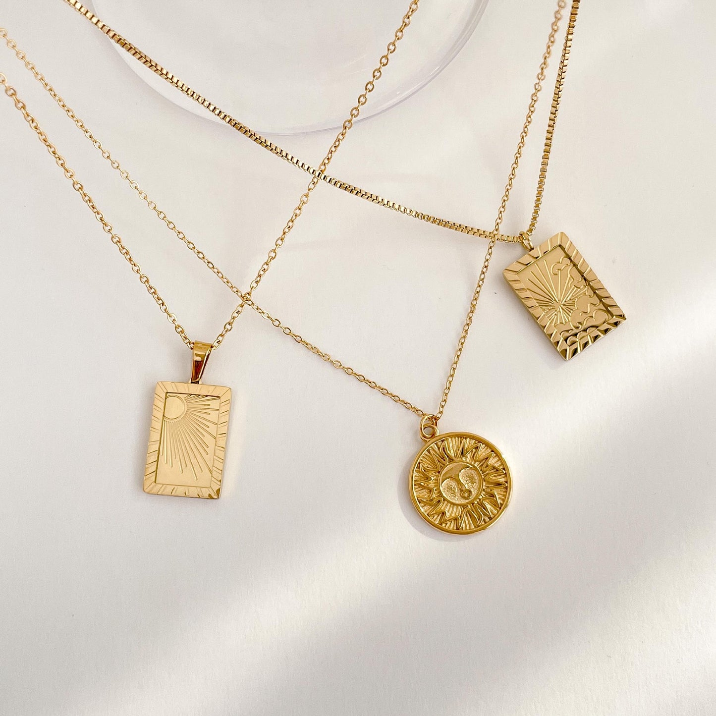 Clouds Necklace For Women Featuring Electroplated 304 Stainless Steel With 18K Real Gold Plated Cable Chain