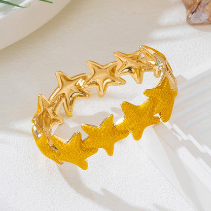 Exaggerated Starfish Bangle For Women In Electroplated Alloy Featuring Unique Design