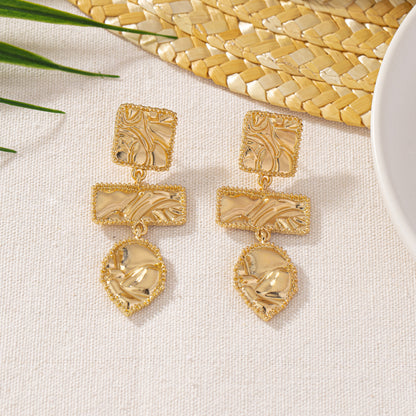 Retro Geometric Drop Earrings For Women In Golden Alloy