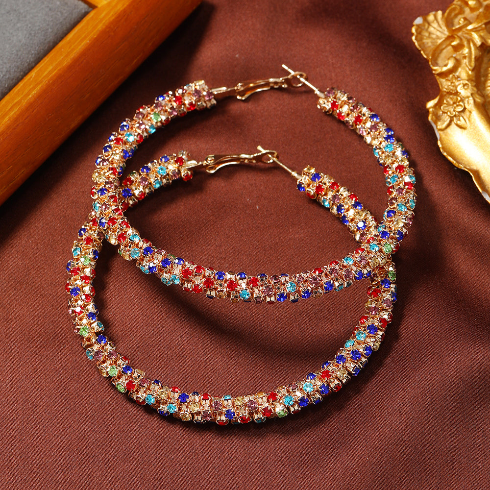 Elegant Three-dimensional Circle Alloy Pendant For Women With Rhinestones, Perfect For Date Occasion