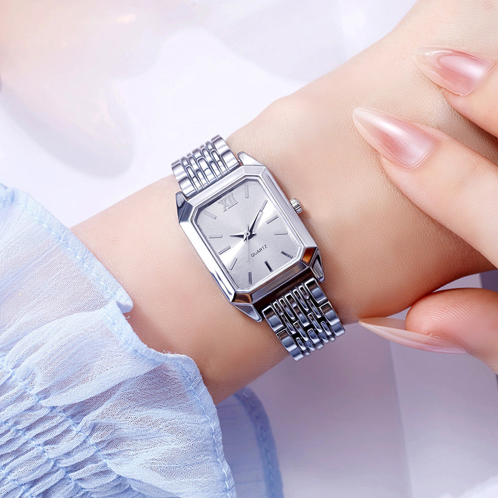 Women’s Quartz Watch With Alloy Strap And Single Folding Buckle, Featuring Ordinary Glass Mirror And Pointer Display