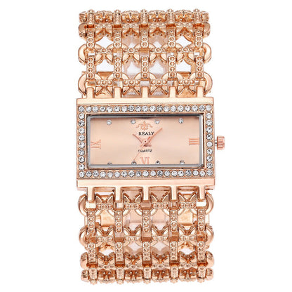 Women's Quartz Watch With Alloy Strap And Jewelry Buckle Featuring Quartz Glass Mirror And Pointer+Number Display