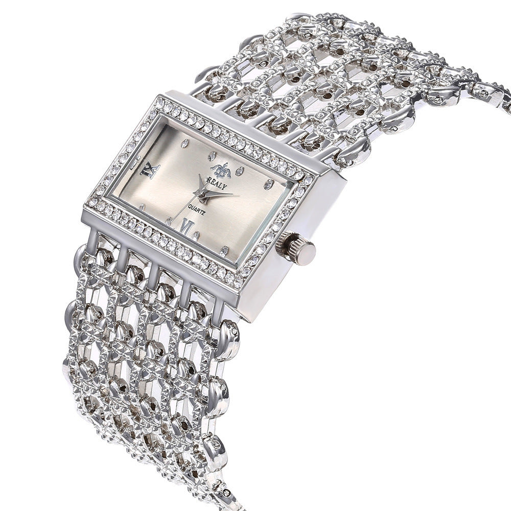 Women's Quartz Watch With Alloy Strap And Jewelry Buckle Featuring Quartz Glass Mirror And Pointer+Number Display