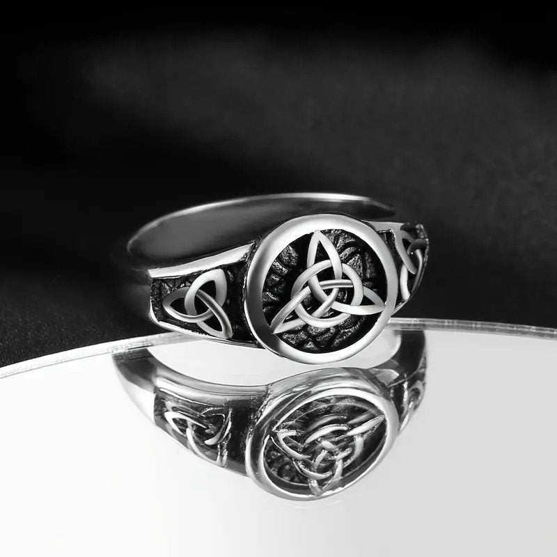 Celtic Knot Open Rings For Unisex Featuring Ethnic Style Copper With Rhinestones, Witches Knot Jewelry