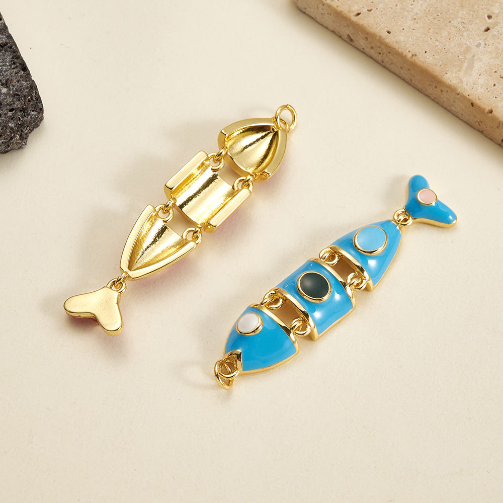 Fish Pendant In Copper With 18K Gold Plated Electroplating, Featuring 0.05µm-0.08µm Thickness And Enamel Craft, 1 Pc/Package