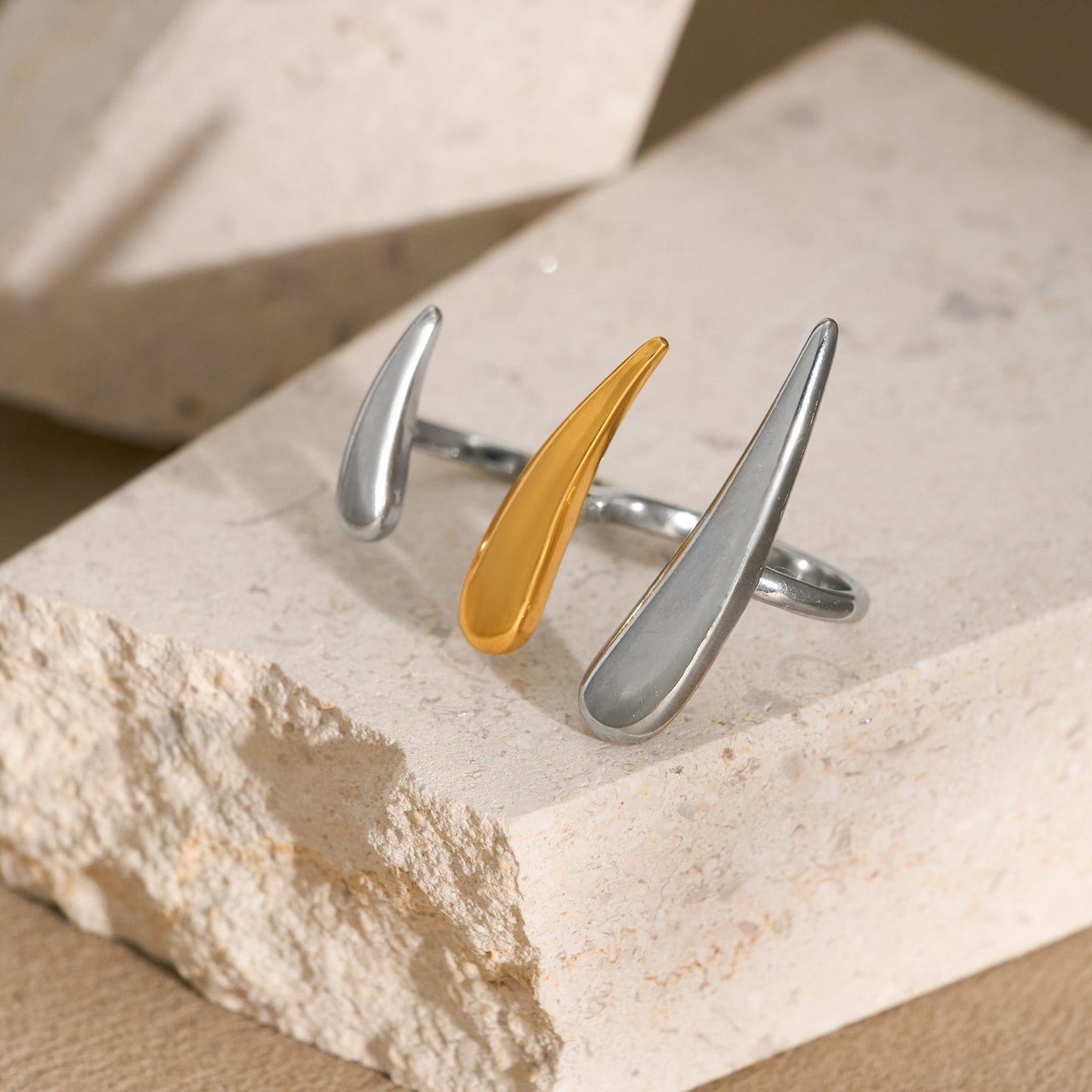 For Witches Knot Jewelry Electroplated Gold Plating Process Titanium Steel Ring In Golden