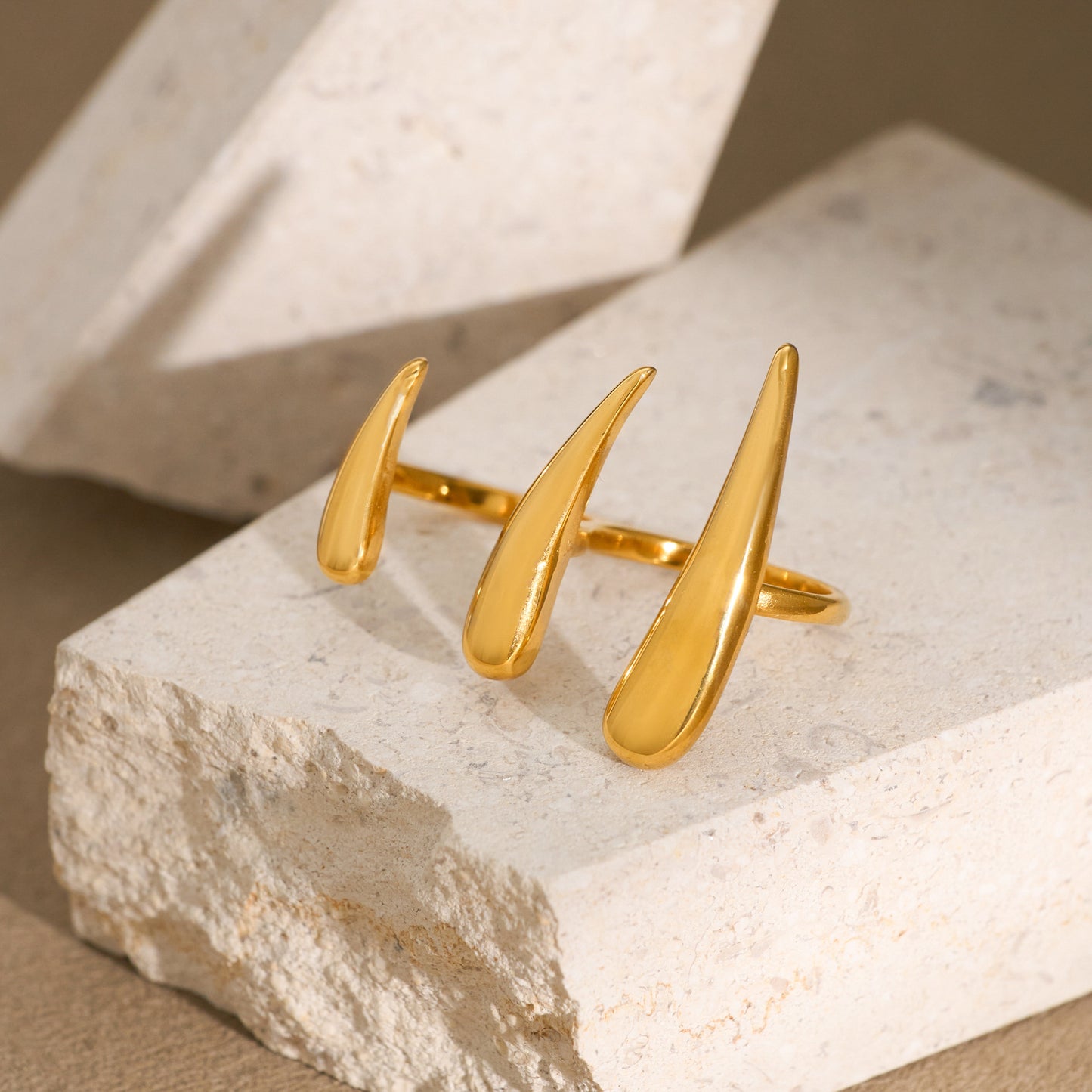 For Witches Knot Jewelry Electroplated Gold Plating Process Titanium Steel Ring In Golden