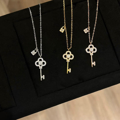 Crown Necklace For Women In 304 Stainless Steel With Golden Cable Chain