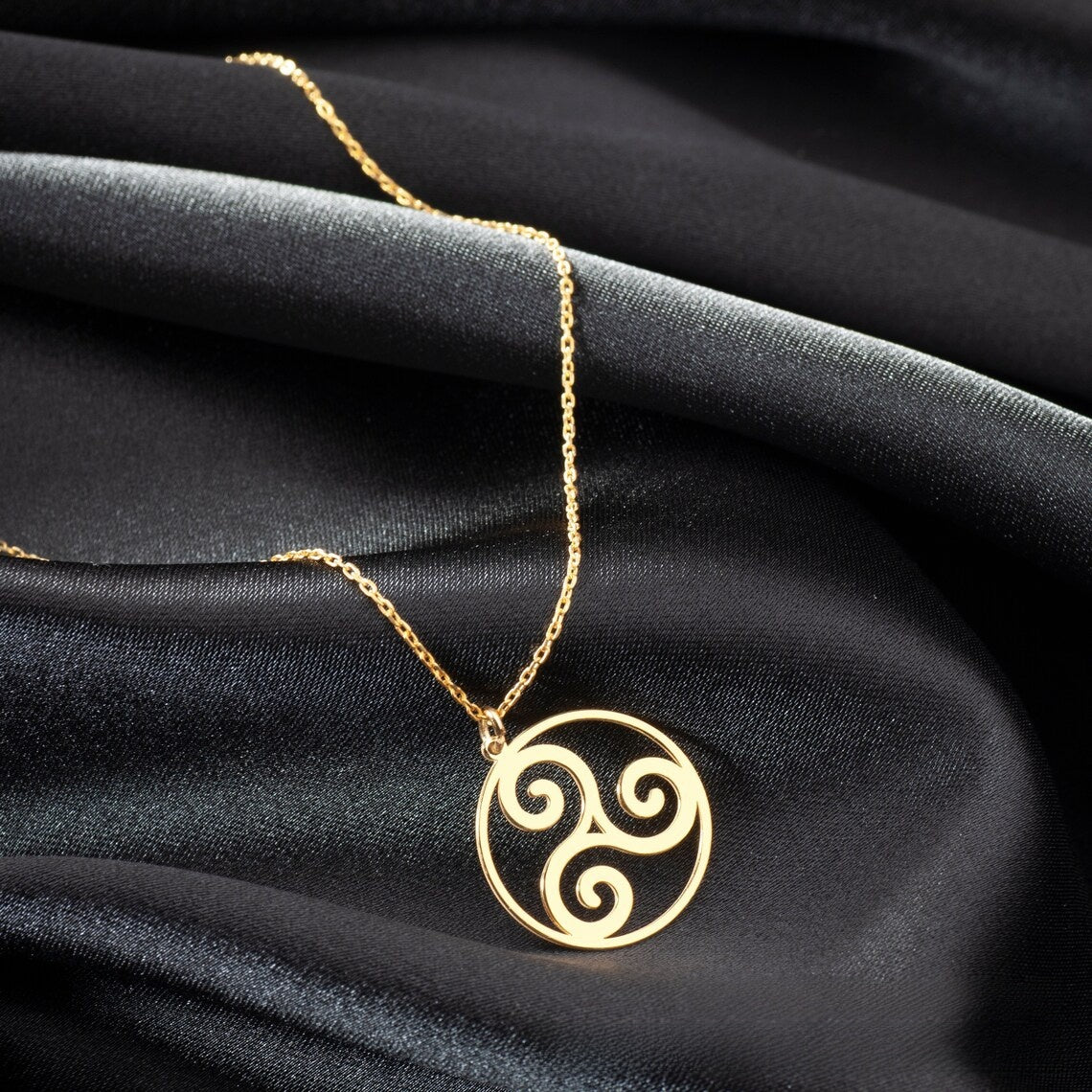 Celtic Knot Necklace For Unisex Featuring Nordic Style Made Of Durable Titanium Steel, Perfect Witches Knot Jewelry