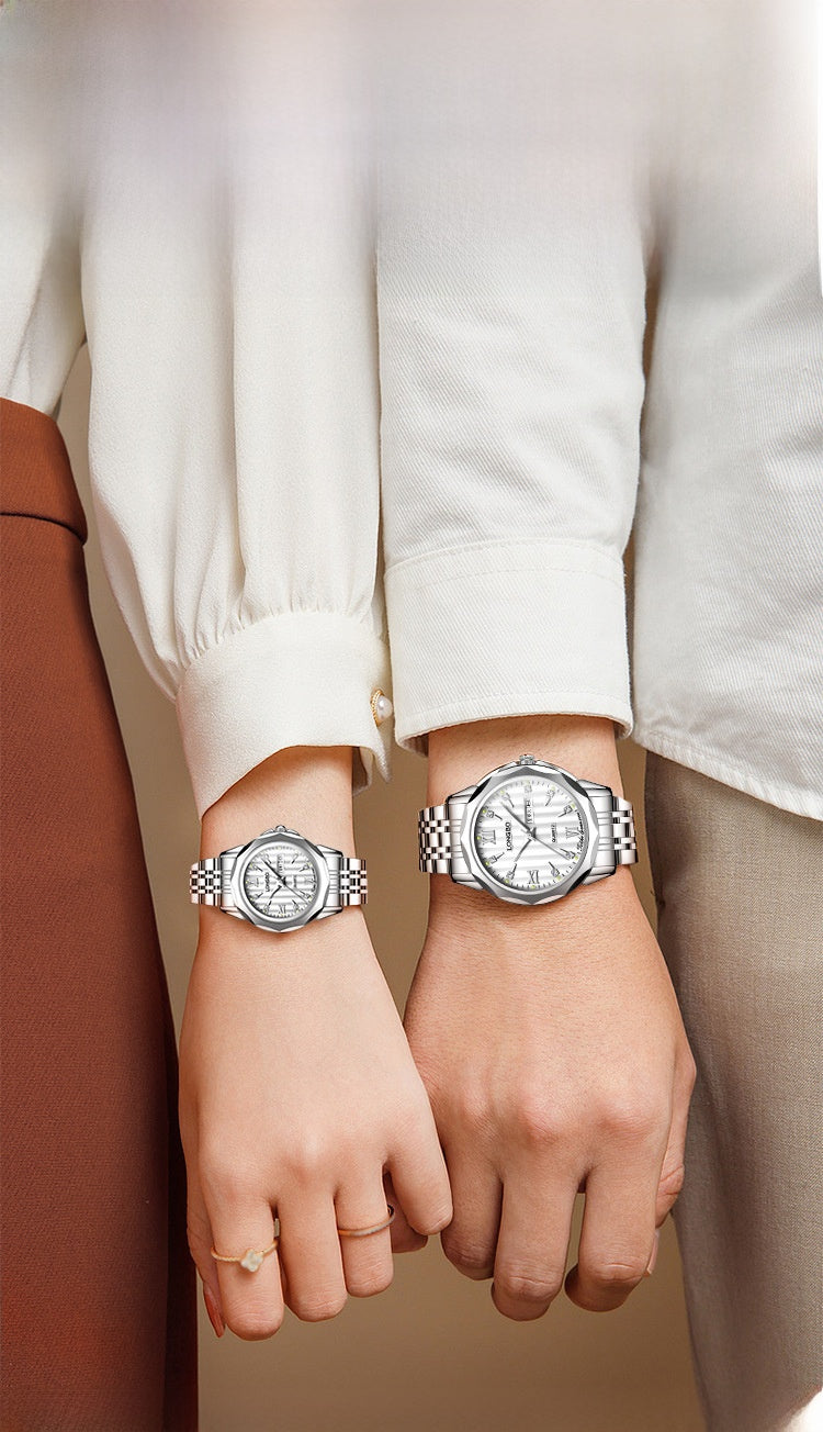 Unisex Quartz Watch With Stainless Steel Strap And Butterfly Double Snap Buckle Featuring Tempered Glass Mirror And Pointer Display