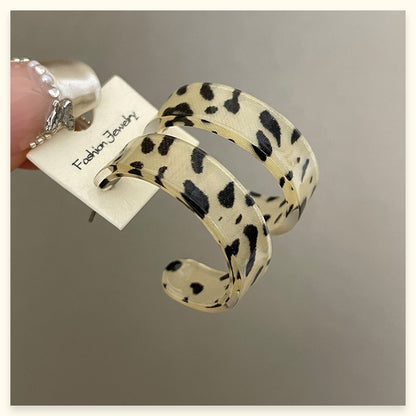 Leopard Print Earrings For Women In Simple Style, Made Of Acrylic With Stoving Varnish Finish