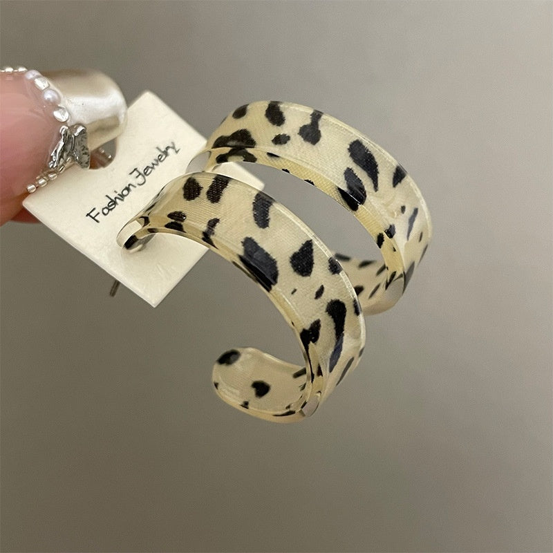 Leopard Print Earrings For Women In Simple Style, Made Of Acrylic With Stoving Varnish Finish