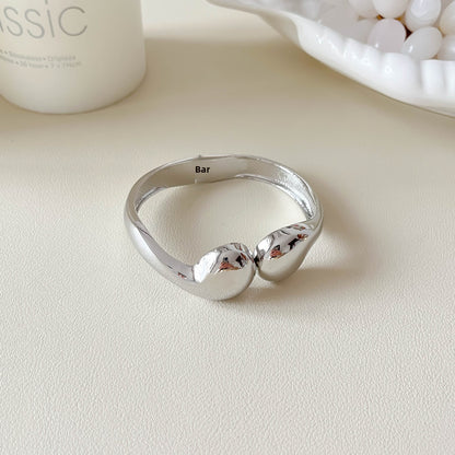 Exaggerated Geometric Bangle For Women In Golden Alloy Featuring Electroplated Finish