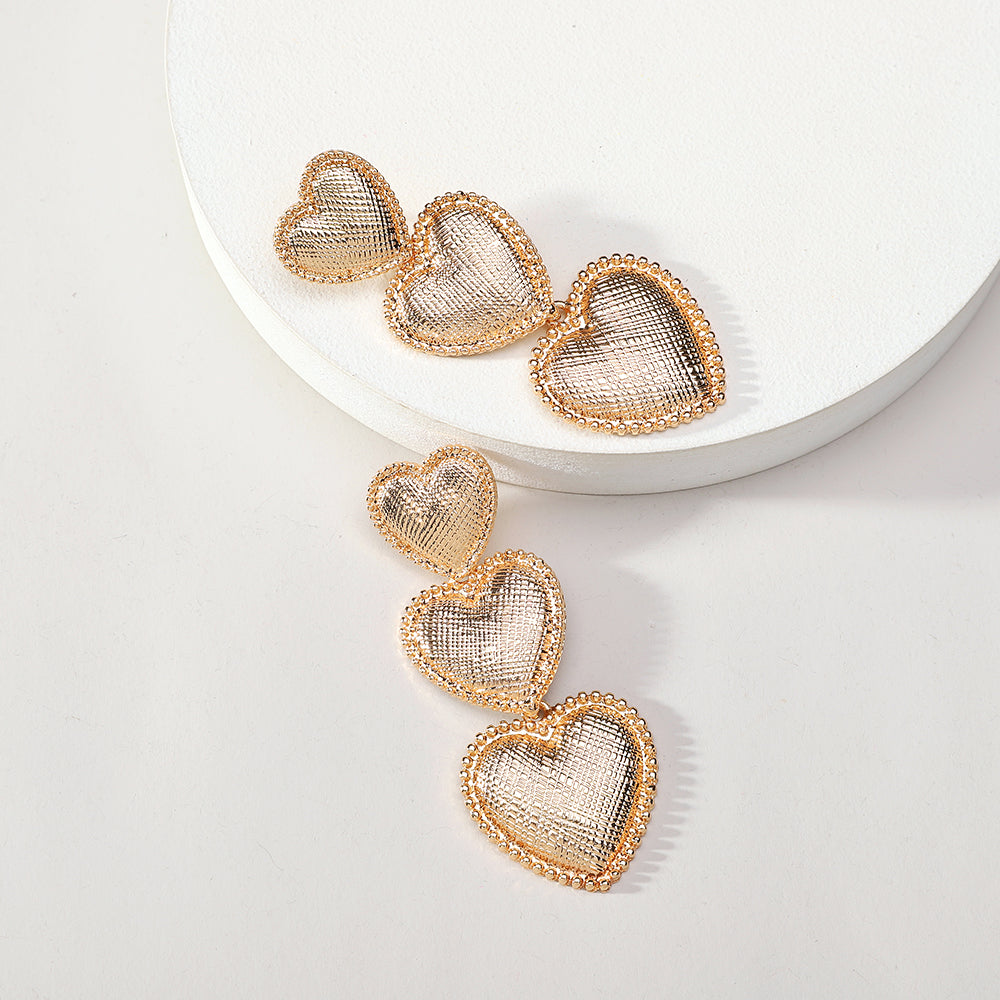 Heart Shape Zinc Alloy Women’s Retro Style Golden Banquet Accessory With Textured Craft