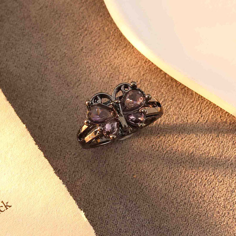 Silver Alloy Ring For Everyday Wear Featuring Durable Design And Comfortable Fit