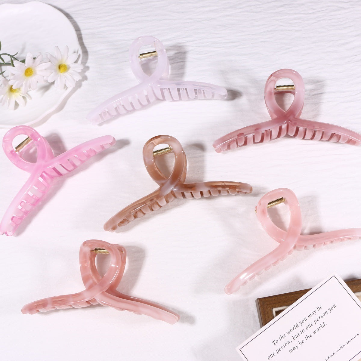 Light Brown Hair Claws Made Of Durable PS Material, Stylish Hairpin Accessory For Everyday Use
