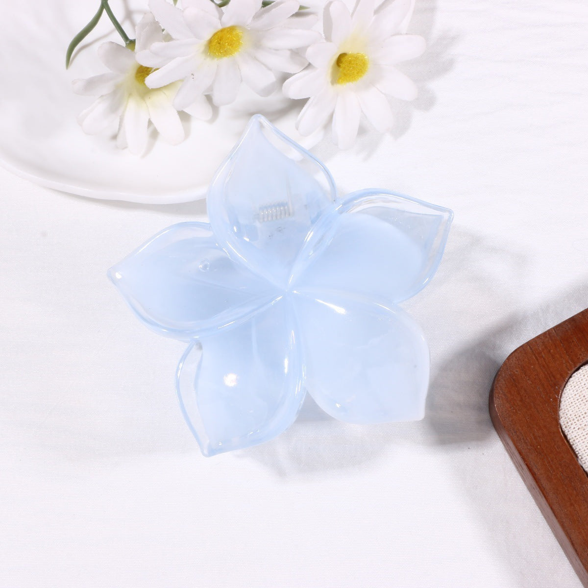 Flowers Hair Claws Hairpin Made Of Durable PS Material In Skin Color