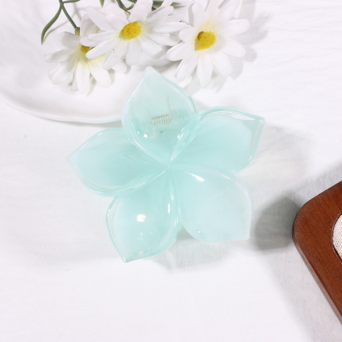 Flowers Hair Claws Hairpin Made Of Durable PS Material In Skin Color
