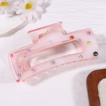 Shark Hair Claw Hairpin In Skin Color Made Of Durable PS Material