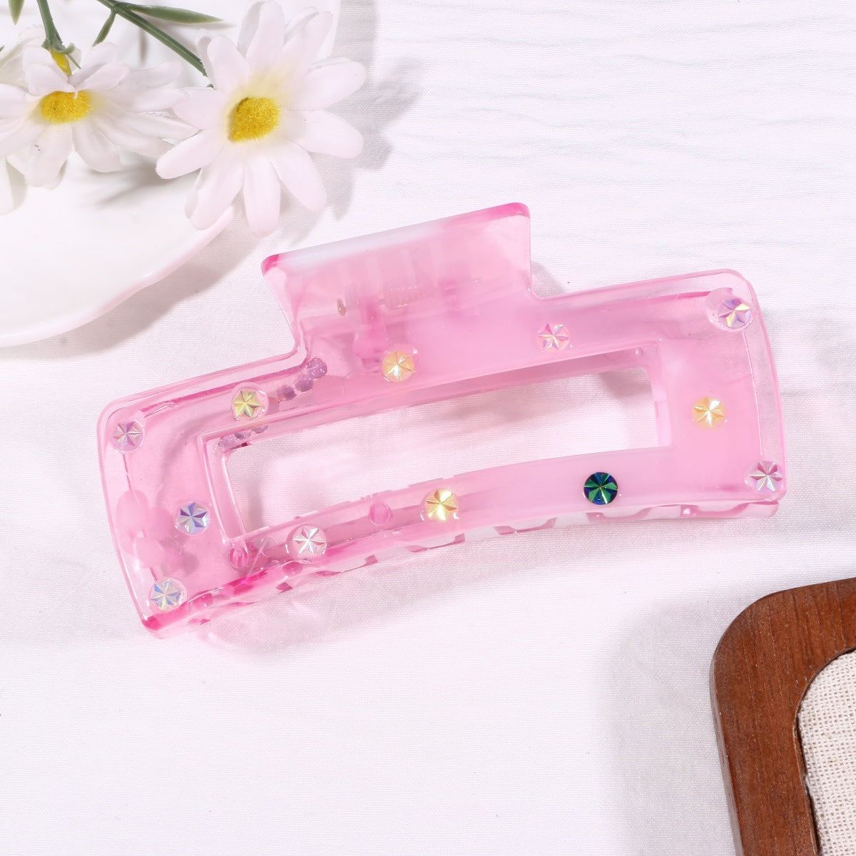 Shark Hair Claw Hairpin In Skin Color Made Of Durable PS Material