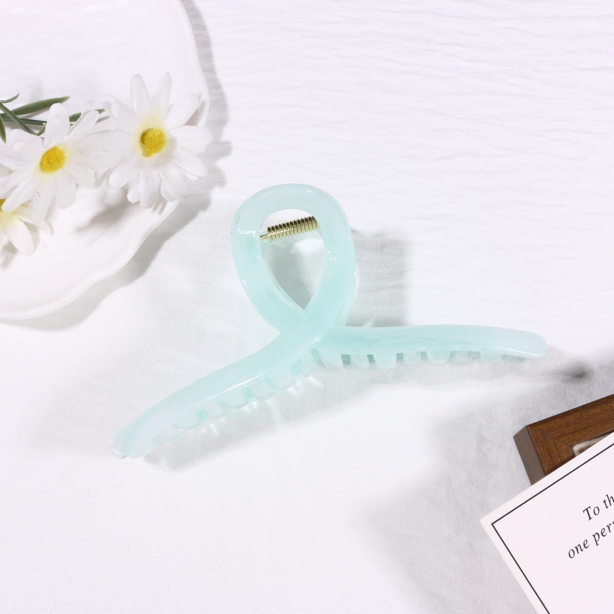 Shark Hair Claws Made Of Durable PS Material, Stylish Hair Accessories For Secure Hold