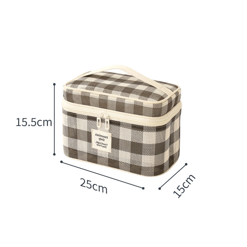Lattice Cosmetic Bag In Stylish Design For Convenient Storage