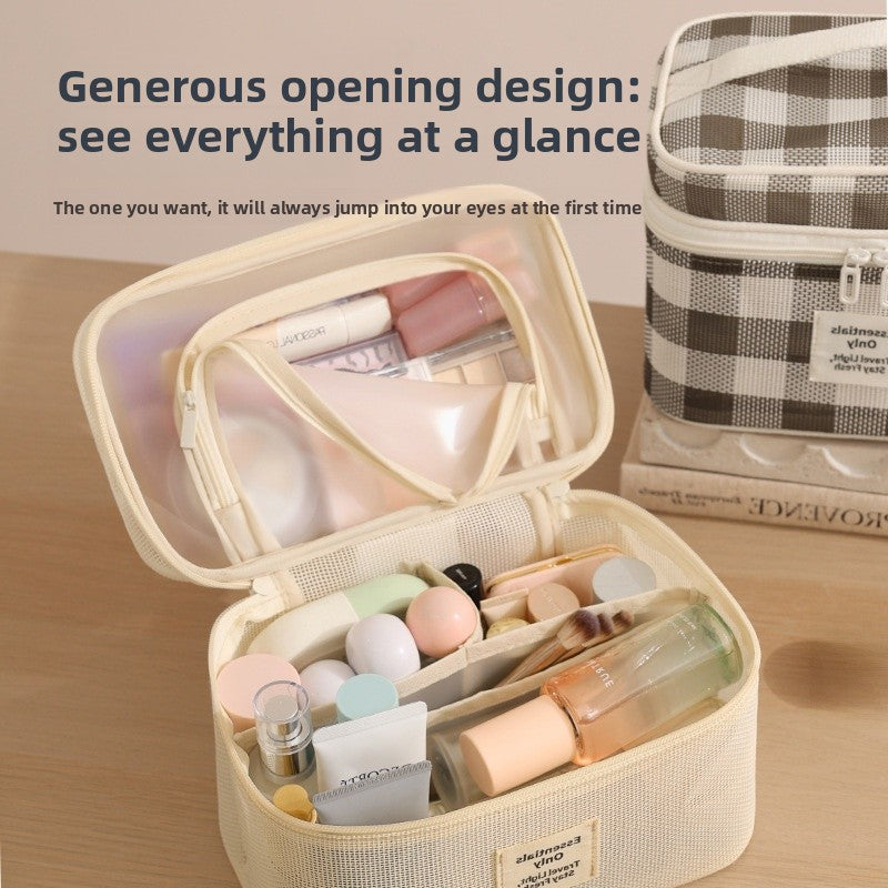 Lattice Cosmetic Bag In Stylish Design For Convenient Storage