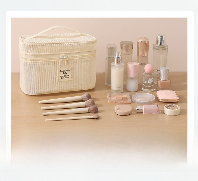 Lattice Cosmetic Bag In Stylish Design For Convenient Storage