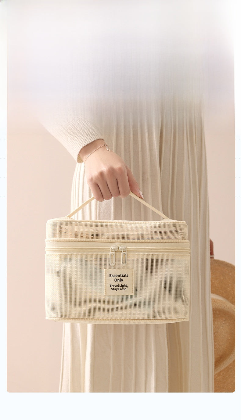 Lattice Cosmetic Bag In Stylish Design For Convenient Storage